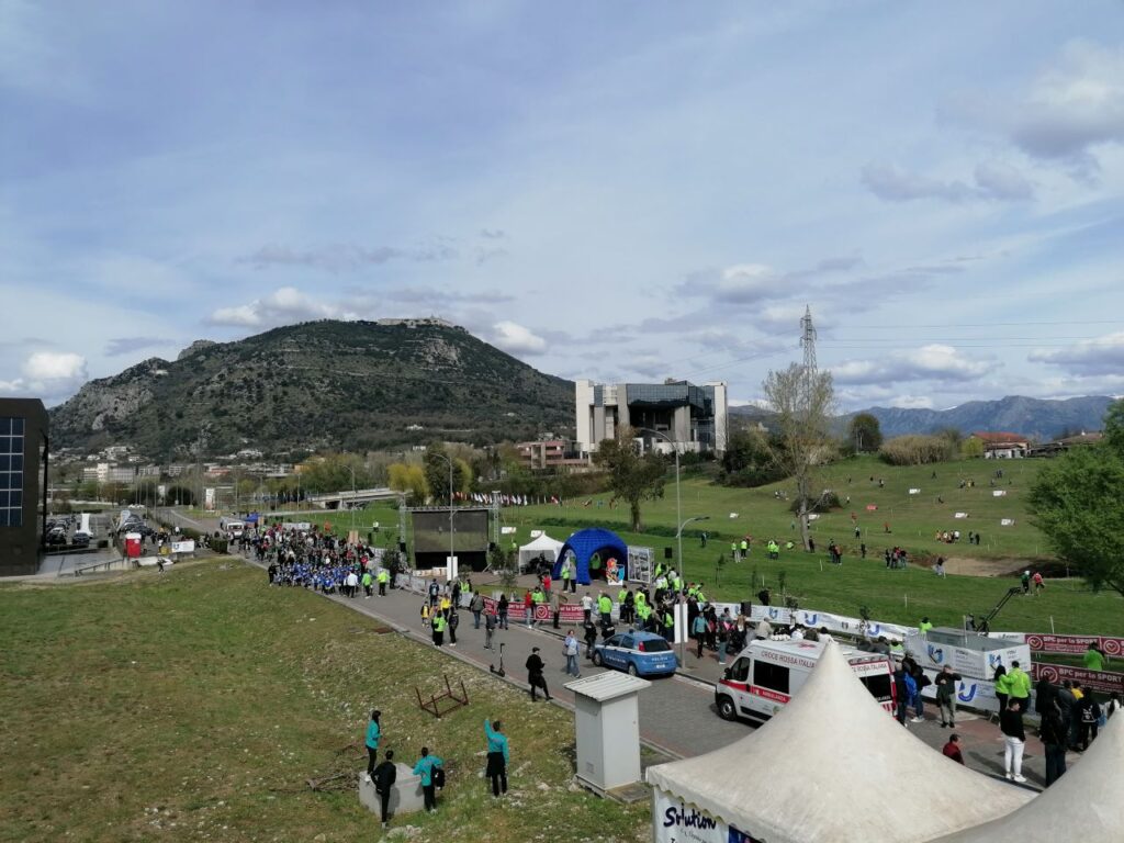 Arrivederci ai Mondiali di corsa campestre Fisu: una vista sui campi di gara al Campus Folcara