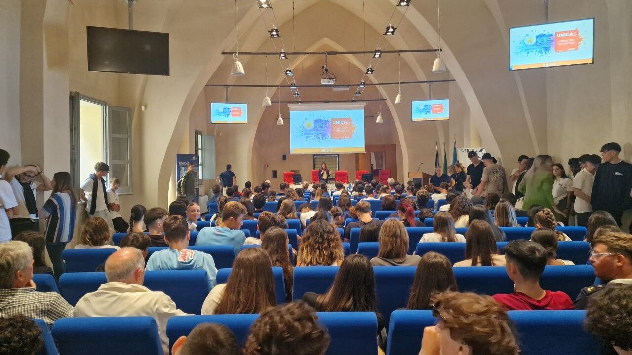 Unicas al Castello di Gaeta, trent’anni di rinascita fra memoria, inclusione e ricerca: La Sala conferenze durante la Notte dei ricercatori